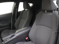 tweedehands Toyota C-HR 1.8 Hybrid Active | Camera | PDC | Adaptieve Cruise Control | Full-Map Navigatie | Climate Control | 17" LMV | Licht- en regensensor