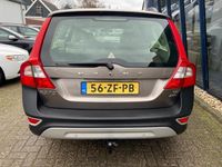 tweedehands Volvo XC70 3.2 Momentum Automaat LEER / NAVI / PDC / TREKHAAK