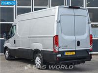 tweedehands Iveco Daily 35S14 Automaat Euro6 L2H2 Trekhaak Airco Cruise 12m3 Airco Trekhaak Cruise control