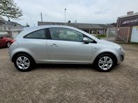 tweedehands Opel Corsa 1.4-16V Cosmo 3-deurs - Airco - Cruise - Navi - St