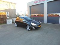 tweedehands Opel Corsa 1.4-16v color edition