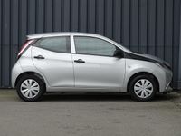 tweedehands Toyota Aygo 1.0 VVT-i x-fun 5-Deurs Airco Bluetooth