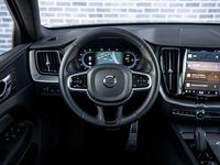 tweedehands Volvo XC60 2.0 Recharge T6 AWD R-Design | Panoramadak | Sportstoelen | Google | 19" | Adaptieve Cruise Control |