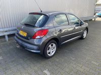 tweedehands Peugeot 207 1.4 VTi Millesim 200 5-Drs, Airco, LM, Trekh, nw.