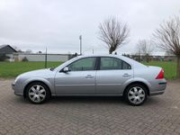 tweedehands Ford Mondeo 2.0-16V Ghia Executive Automaat Youngtimer
