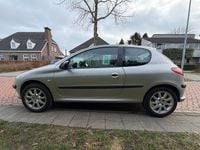 Occasion Peugeot 206 88 PK (64 kW) 2004 Grijs Hatchback