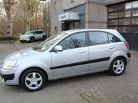Occasion Kia Rio 112 PK (82 kW) 2007 Grijs Hatchback