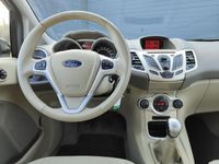 tweedehands Ford Fiesta 1.6 Ghia 1e EigenaarAircoRadioBluetoothCruise