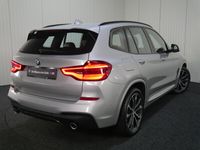 tweedehands BMW X3 xDrive20i High Executive M Sport Automaat / Panoramadak / Sportstoelen / Stoelverwarming / Adaptieve LED / Head-Up / Parking Assistant / Navigatie Professional