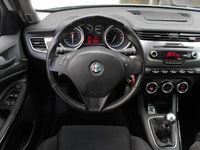 tweedehands Alfa Romeo Giulietta 1.4 T Distinctive | Clima | Lm-Velgen