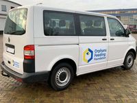 tweedehands VW T5 Kombi 2.0 TDI L1H2 Trendl.