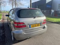 tweedehands Mercedes B150 zeer nette auto en super goed onderhouden