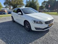 Occasion Volvo V60 163 PK (119 kW) 2016 Wit Stationwagen