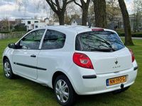 tweedehands Renault Clio 1.5 dCi Authentique Trekhaak Airco Lage KM