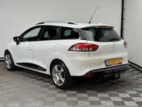 Occasion Renault Clio GrandTour Night&Day 90 PK (66 kW) 2015 Wit Stationwagen
