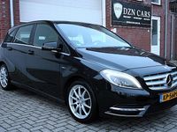 Occasion Mercedes B180 Ambition 122 PK (89 kW) 2012 Zwart MPV