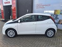 tweedehands Toyota Aygo 1.0 VVT-i X-Play Automaat I APPLE CAR PLAY & ANDRO