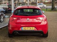 tweedehands Alfa Romeo Giulietta 1.4 Turbo MultiAir Distinctive Leer Navi 18 Inch