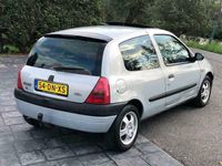 tweedehands Renault Clio II RT1.6 RN AUT 1999 Grijs 128DKM NAP!/LEUKE AUTO!