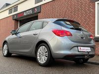 Occasion Opel Astra Cosmo 101 PK (74 kW) 2013 Grijs Hatchback