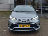 Occasion Toyota Avensis Edition 147 PK (108 kW) 2017 Grijs Stationwagen