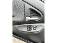 tweedehands Toyota Yaris 1.3 VVT-i Sol airco 5 deurs