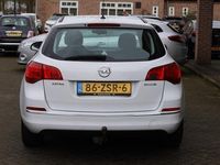 tweedehands Opel Astra Sports Tourer 1.7 CDTi + TREKHAAK