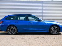 Occasion BMW 330 M Sport 245 PK (180 kW) 2024 Blauw Stationwagen