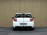 tweedehands Citroën DS3 1.6 So Chic in White | Cruise | Clima | Lm velgen | All weather