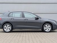 Occasion VW Golf VIII Life 110 PK (80 kW) 2022 Grijs Hatchback
