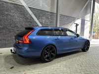 tweedehands Volvo V90 T8 AWD R-Design | Panoramadak | 360° Camera | Head-Up | 21 Inch | Trekhaak