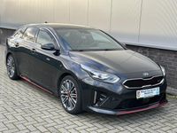 tweedehands Kia ProCeed 1.6 T-GDI GT | Automaat | Panorama | 18"| JBL | Fabrieksgarantie | Dodehoek-assistent - Noodremsyst assist - Snelh-/afstandsreg- Camera