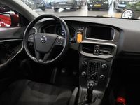 tweedehands Volvo V40 2.0 D2 Momentum | Navigatie | Lm velgen | Trekhaak |