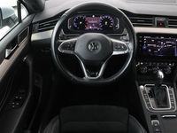 tweedehands VW Passat 1.5 TSI R-Line | DSG | Matrix LED | Trekhaak | Cam