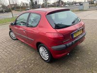 tweedehands Peugeot 206 1.4 XT/NAP/APK/ELECT. RAMEN/WEINIG KM