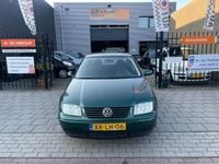 Occasion VW Bora Trendline 116 PK (85 kW) 1999 Groen, metallic lak Sedan