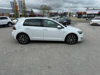 tweedehands VW e-Golf | LED | Navigatie | 17 inch | Warmtepomp | Camera