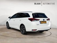 Occasion Toyota Auris Hybrid 99 PK (72 kW) 2019 Wit Hatchback