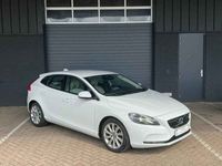 tweedehands Volvo V40 1.6 D2 XENON-LEDER-NAVI-SHZ-AHK-CAM