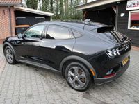 Occasion Ford Mustang Mach-E 202 kW (276 PK) 2021 Zwart SUV