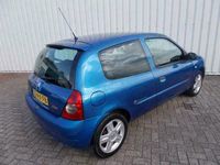 tweedehands Renault Clio 1.2-16V Community