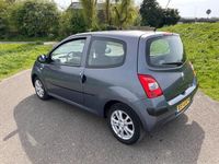 tweedehands Renault Twingo 1.2 Authentique