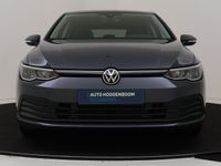 tweedehands VW Golf VIII 1.0 TSI Life | Achteruitrijcamera | Navigatie | Sfeerverlichting | CarPlay | Adaptieve Cruise control | Draadloze telefoonlader | Climate control |