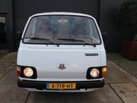 tweedehands Toyota HiAce 9-Persoons