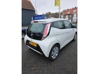 Occasion Toyota Aygo X-play 69 PK (50 kW) 2018 Wit Hatchback