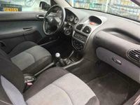 tweedehands Peugeot 206 CC 1.6-16V(st-bekr,elektr-pakket,bj05,2499,-)