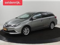 Occasion Toyota Auris Executive 136 PK (100 kW) 2018 Grijs Hatchback