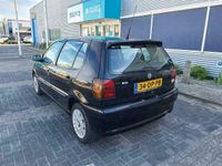 tweedehands VW Polo 1.6 5-deurs Airco Bj.:1999 NAP!