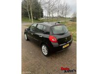 tweedehands Renault Clio 1.2-16V Authentique