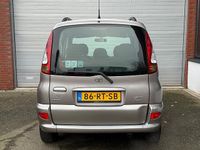 Occasion Toyota Yaris Verso Sol 84 PK (61 kW) 2005 Grijs (metallic) MPV